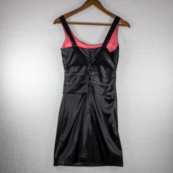 B. Darling Dress Women's 1/2 Black Satin Bodycon Lined in Hot Pink Juniors Teen - Picture 4 of 8